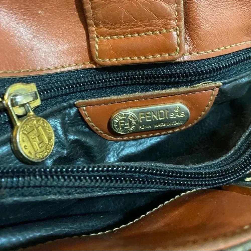 “FENDI” 🇮🇹 PEQUIN SATCHEL VINTAGE LUXURY - Picture 5 of 5